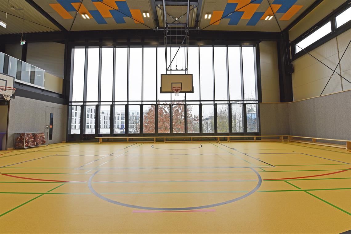 accadis-Bildung-Sports-Center-indoors