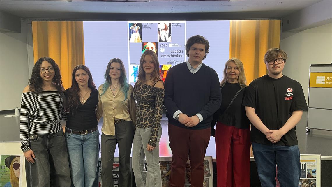 Between identity, transformation, and expression: Visual Arts Exhibition